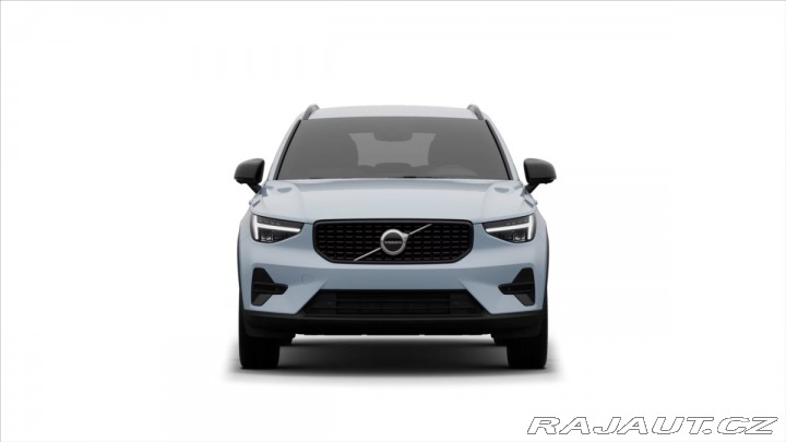 Volvo XC40 2,0 B3 Plus 2026