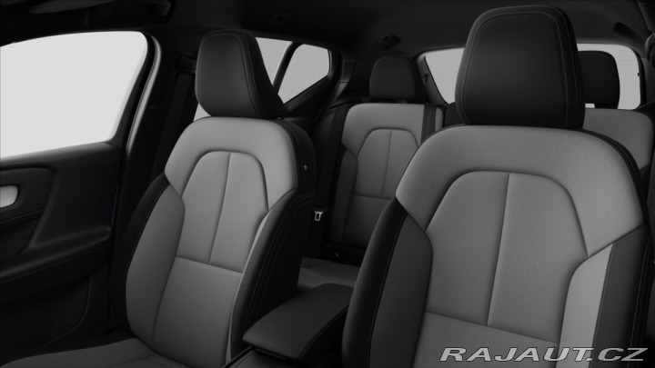 Volvo XC40 2,0 B3 Plus 2026