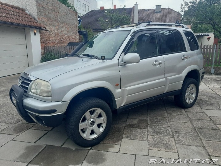 Suzuki Grand Vitara 2,5   V6 automat 2004