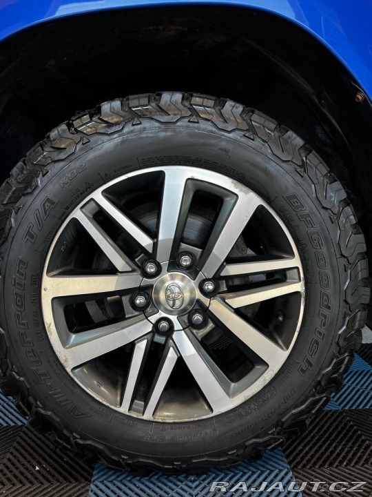 Toyota Hilux 2,4   D AT 2018 /Odpočet 2018