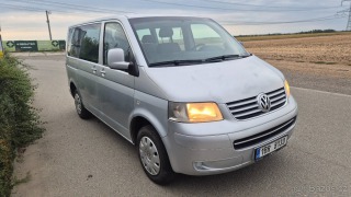 Volkswagen Caravelle 2,5   T5