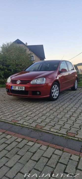 Volkswagen Golf 1,6   benzín United výbav 2008