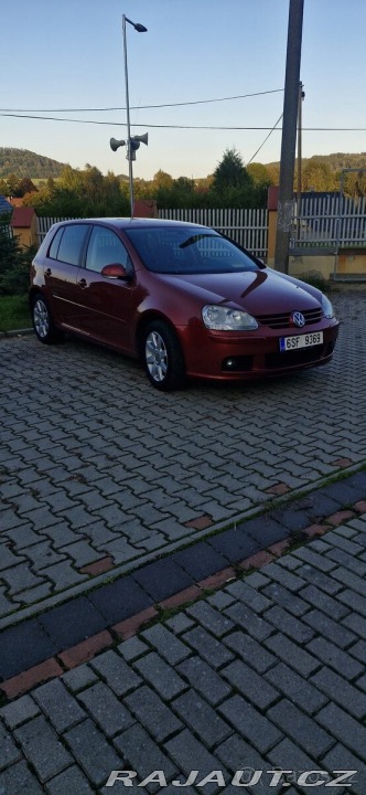 Volkswagen Golf 1,6 benzín United výbav 2008