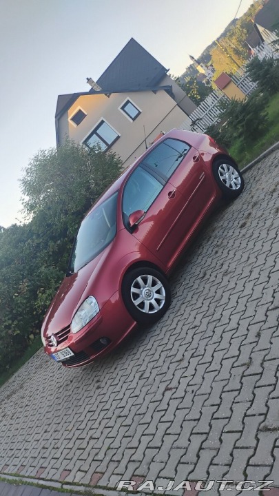Volkswagen Golf 1,6 benzín United výbav 2008