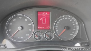 Volkswagen Golf 1,6   benzín United výbav 2008