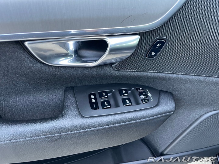 Volvo V90 2,0 145kw - automat 93 2028
