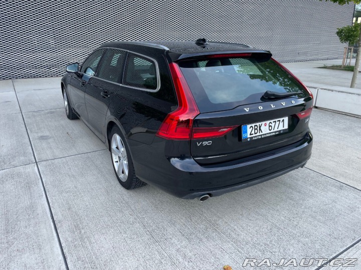 Volvo V90 2,0 145kw - automat 93 2028