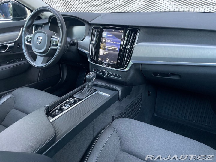 Volvo V90 2,0 145kw - automat 93 2028