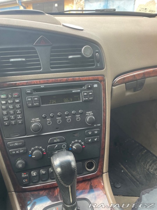 Volvo XC70 1800