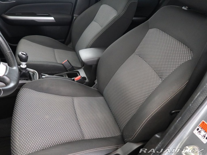 Suzuki Vitara 1.4i,BoosterJet,95KW,CZ 2020