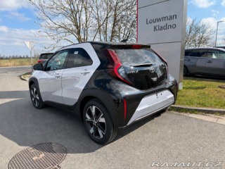 Toyota Aygo 1.5HEV Style 1800