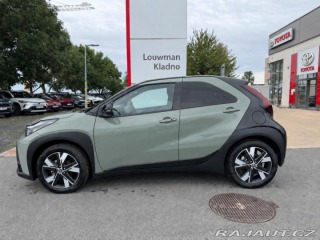 Toyota Aygo 1.5HEV Style Smart 1800