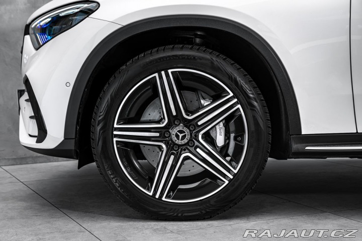 Mercedes-Benz GLC Digital light, 360 kamera 2023