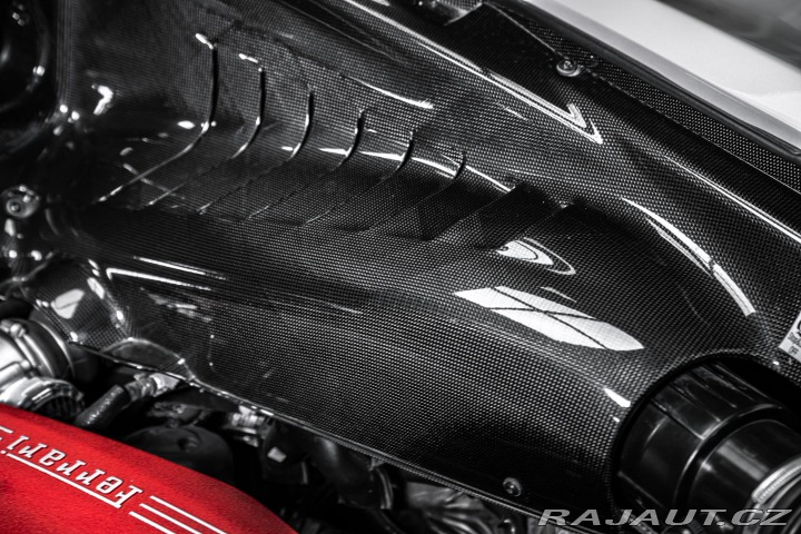 Ferrari 488 GTB LIFT/KAMERA/PPF/VÝFUK 2017