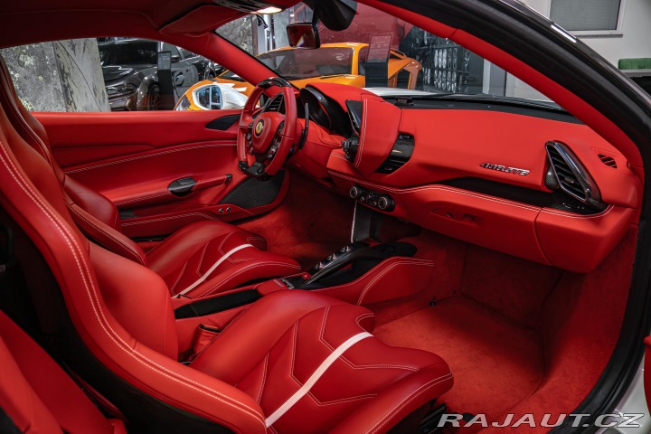 Ferrari 488 GTB LIFT/KAMERA/PPF/VÝFUK 2017