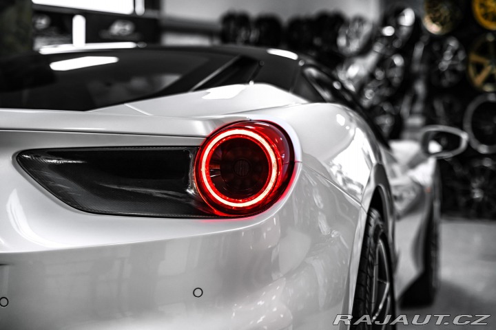 Ferrari 488 GTB LIFT/KAMERA/PPF/VÝFUK 2017