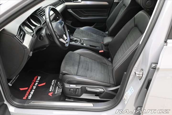 Volkswagen Passat 2,0 TDI 110 kW DSG ELEGAN 2023