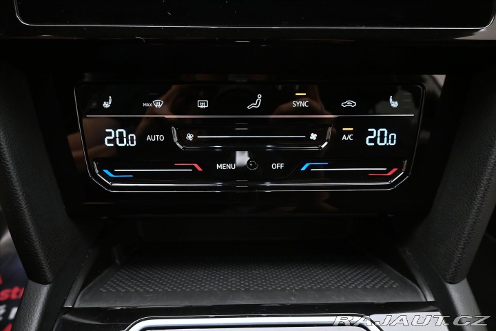 Volkswagen Passat 2,0 TDI 110 kW DSG ELEGAN 2023