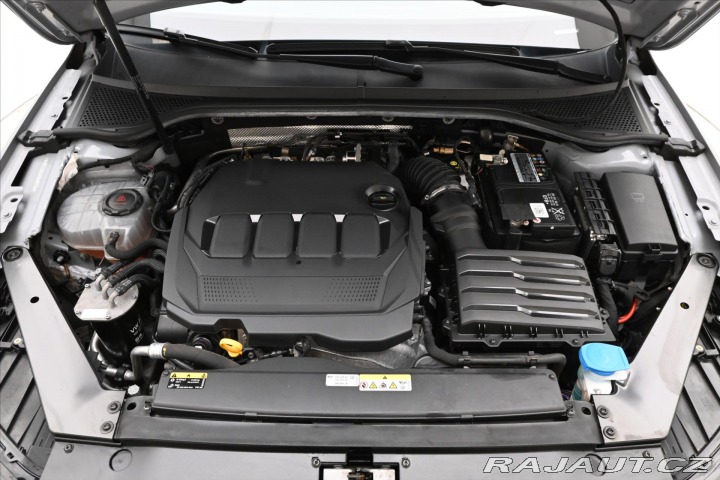 Volkswagen Passat 2,0 TDI 110 kW DSG ELEGAN 2023