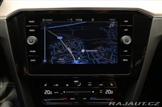 Volkswagen Passat 2,0 TDI 110 kW DSG ELEGAN 2023