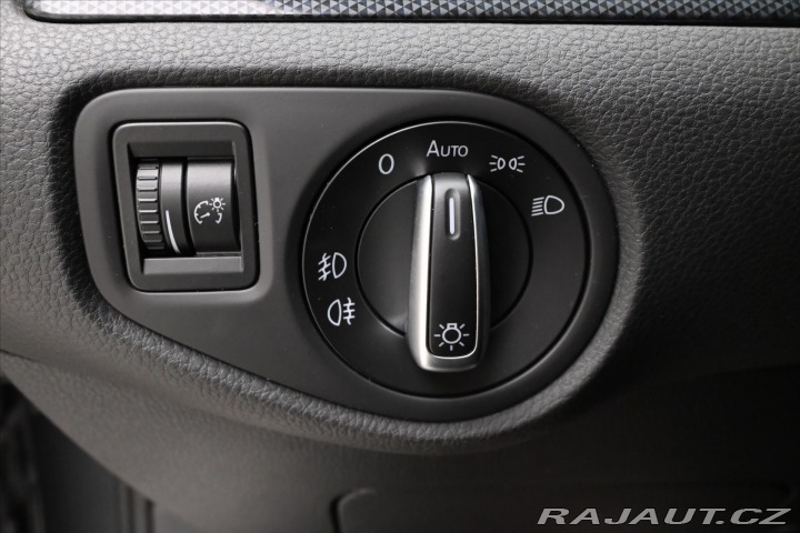 Volkswagen Sharan 2,0 TDI 110 kW DSG 7MÍST 2020