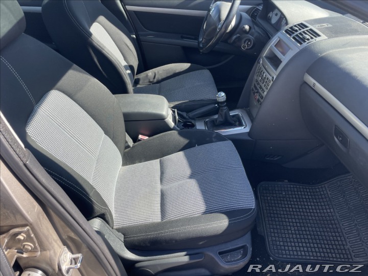 Peugeot 407 2,0 HDi 100kw SW Klima ES 2006