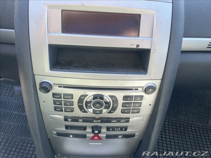 Peugeot 407 2,0 HDi 100kw SW Klima ES 2006