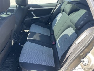 Peugeot 407 2,0 HDi 100kw SW Klima ES 2006