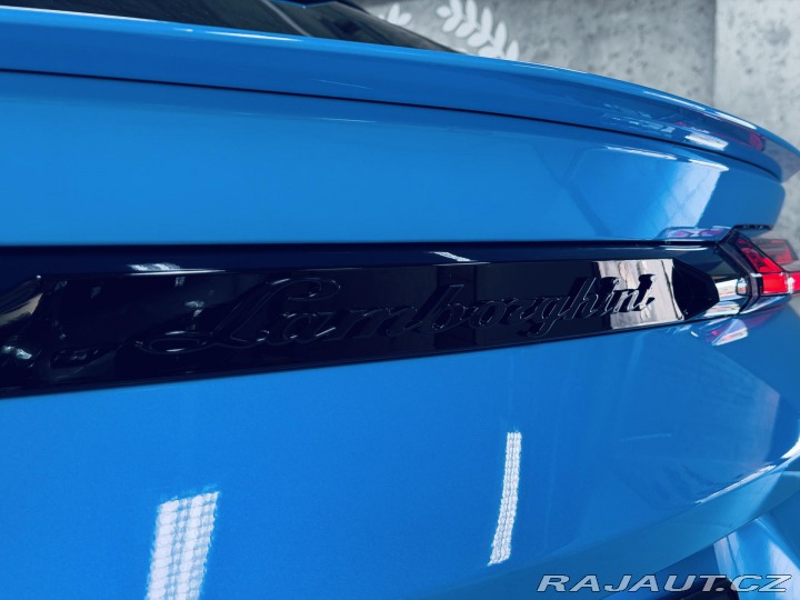 Lamborghini Urus S 23 MASAŽ HUD CARBON ZÁR 2024