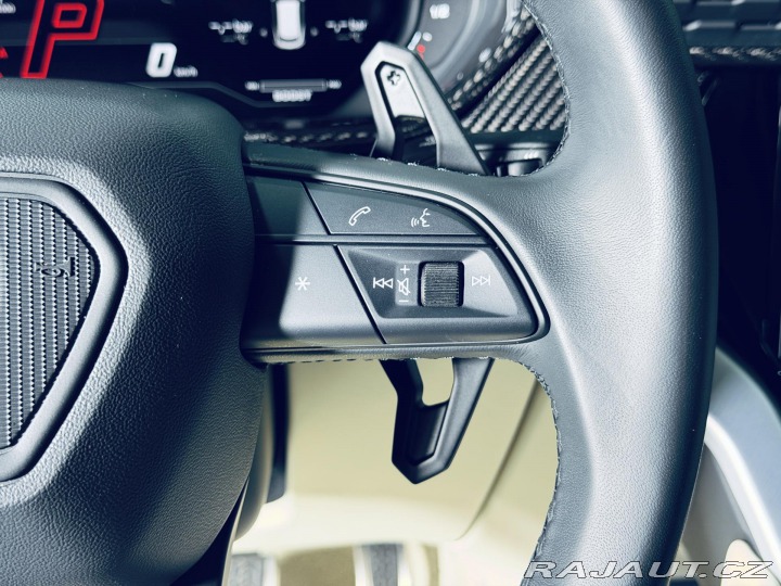 Lamborghini Urus S 23 MASAŽ HUD CARBON ZÁR 2024