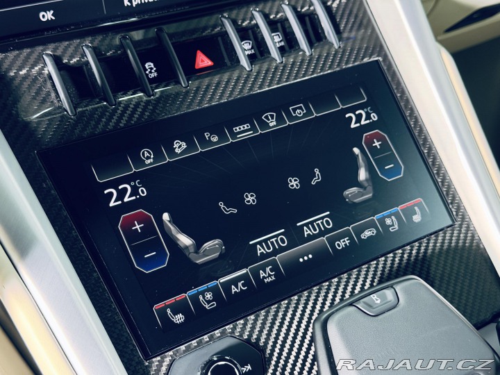 Lamborghini Urus S 23 MASAŽ HUD CARBON ZÁR 2024