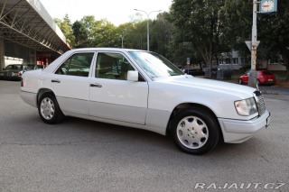 Mercedes-Benz 124 W124 320 E Sedan (1993) 1993