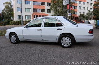 Mercedes-Benz 124 W124 320 E Sedan (1993) 1993