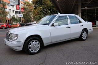 Mercedes-Benz 124 W124 320 E Sedan (1993) 1993