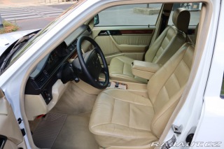 Mercedes-Benz 124 W124 320 E Sedan (1993) 1993