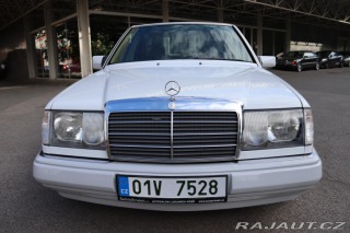 Mercedes-Benz 124 W124 320 E Sedan (1993) 1993