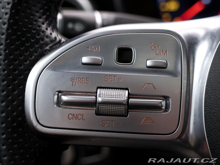 Mercedes-Benz C 2,0 300 190kW 4MATIC CZ D 2020