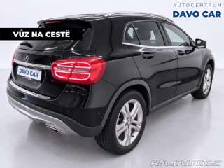 Mercedes-Benz GLA 1,6 180 90 kw Bi-Xenon Na 2016