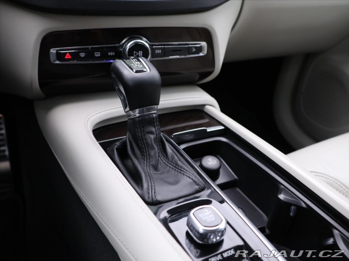 Volvo XC90 2,0 D5 177kW AWD CZ Inscr 2018