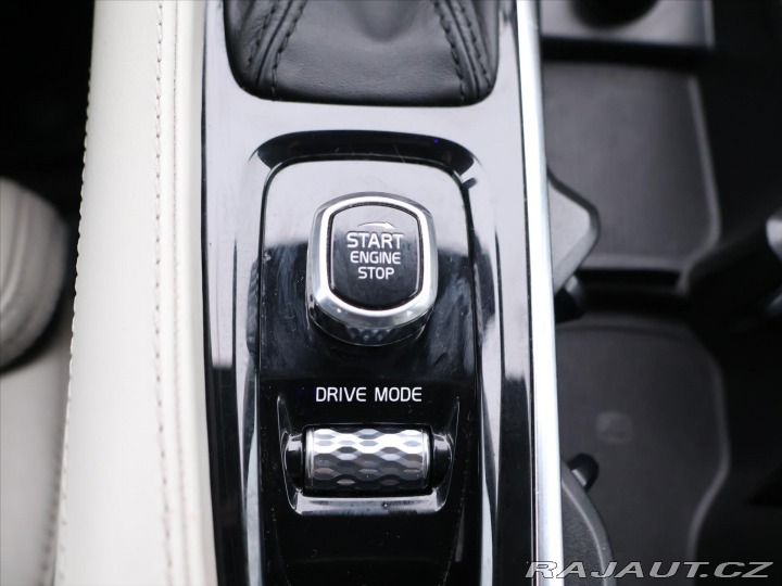 Volvo XC90 2,0 D5 177kW AWD CZ Inscr 2018