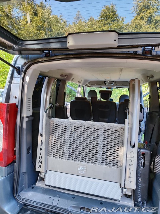 Peugeot Expert Tepee 2,0 HDI pro převoz ZTP 1800