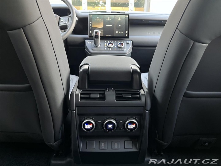 Land Rover Defender 3,0 110 X-Dynamic SE D2 2026