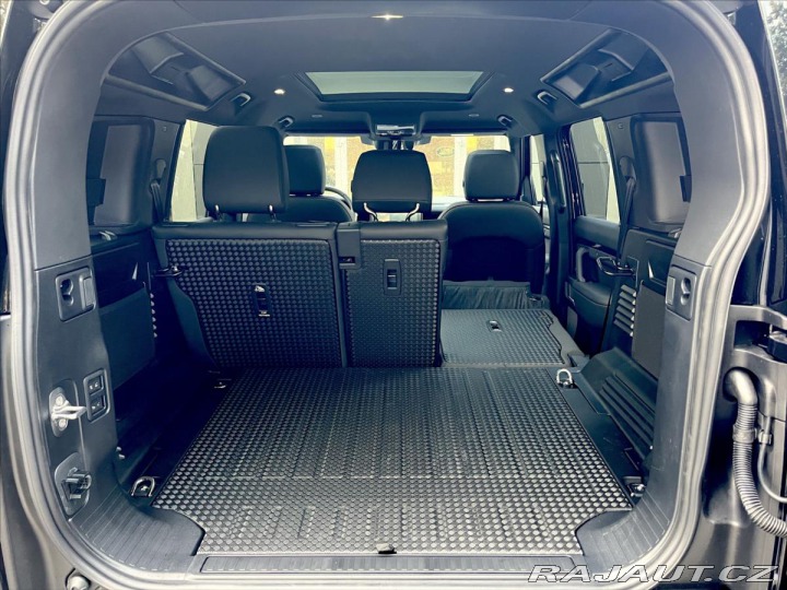 Land Rover Defender 3,0 110 X-Dynamic SE D2 2026