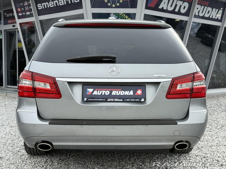 Mercedes-Benz E E 250 CGI Avantgarde Auto 2011