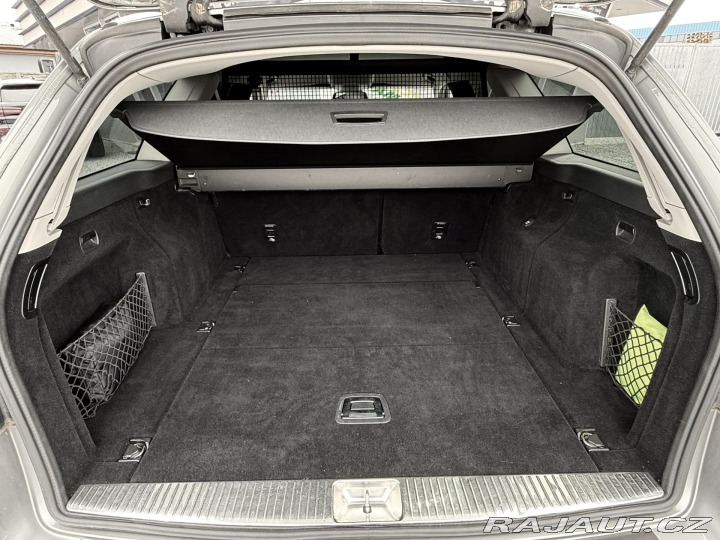 Mercedes-Benz E E 250 CGI Avantgarde Auto 2011