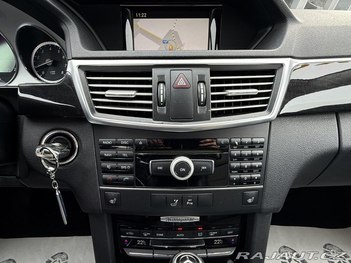Mercedes-Benz E E 250 CGI Avantgarde Auto 2011