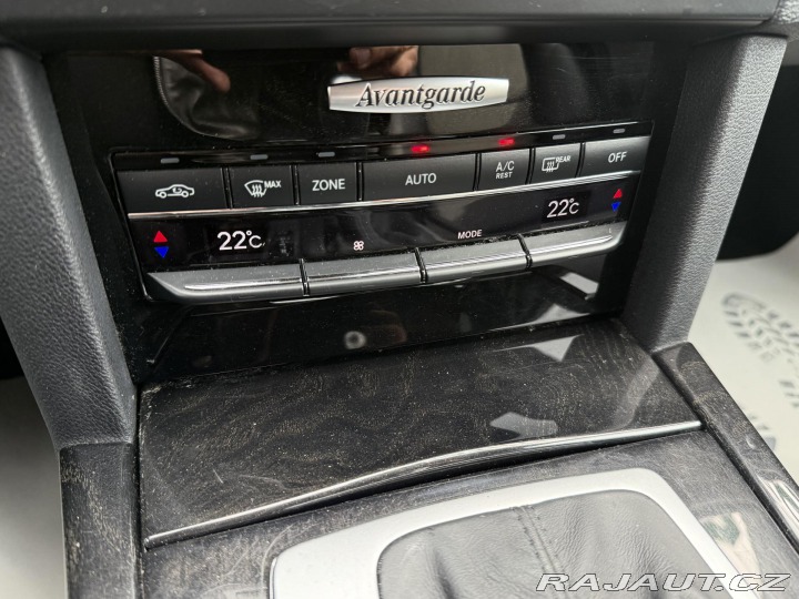 Mercedes-Benz E E 250 CGI Avantgarde Auto 2011