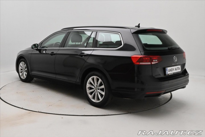 Volkswagen Passat 1,5 TSI 110kW DSG Busines 2020