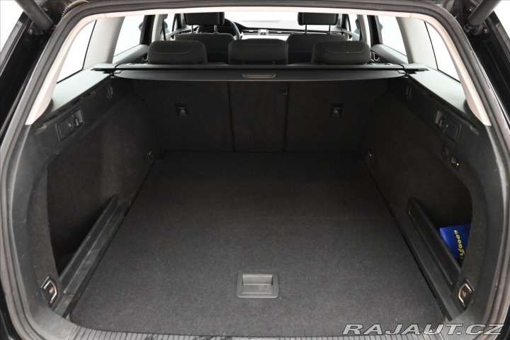 Volkswagen Passat 1,5 TSI 110kW DSG Busines 2020