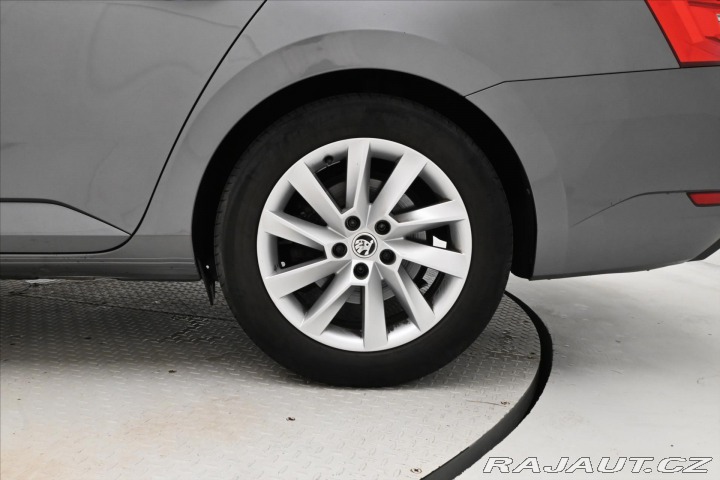 Škoda Superb 2,0 TDI 110kW DSG Style Z 2023